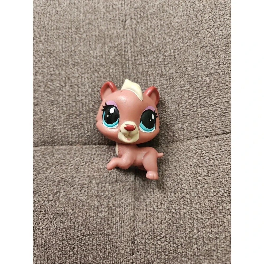 Littlest Pet Shop LPS #2107 Red Squirrel Brown Purple Eyes Nutty Tail Authentic